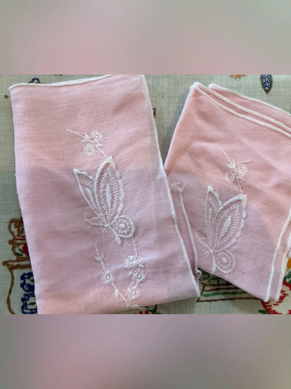 VTG Embroidered Pink Linen Guest Napkin Towels White Floral Butterfly set of 3